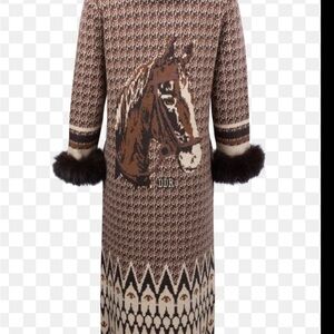 IN SEARCH OF Double D Ranch “Salt and Pepper” Cream Horse Pattern